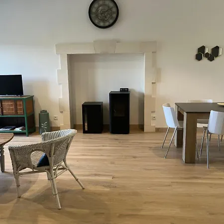 Le Chai Des Annereaux בית נופש Saint-Sulpice-de-Cognac